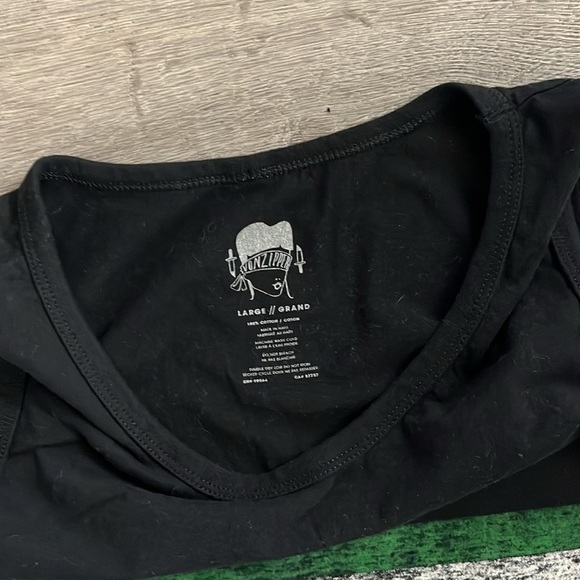 Vonzipper size Large tank top I love beer - Picture 2 of 2